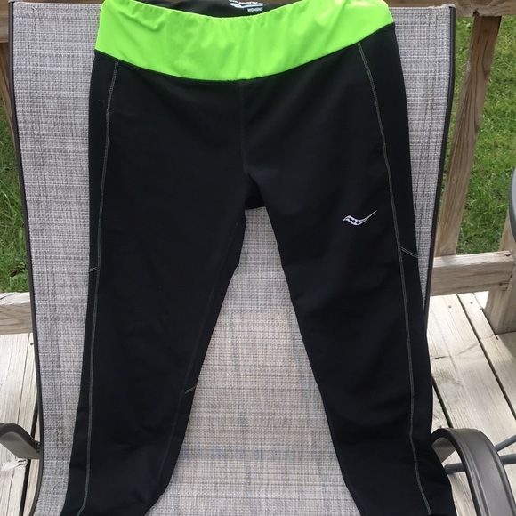 Saucony running Capri size Med - Picture 2 of 5